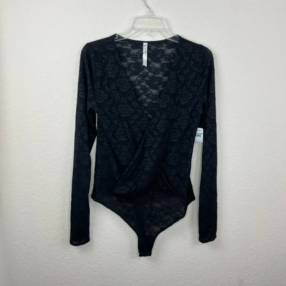 Intimately Free People- Black Lace Bodysuit Women’s Size Large, NWOT - Picture 3 of 10